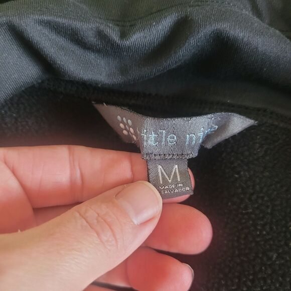 Title Nine Fleece Lined Leggings Women's Size Medium Black Comfort Outdoor READ - Picture 9 of 14